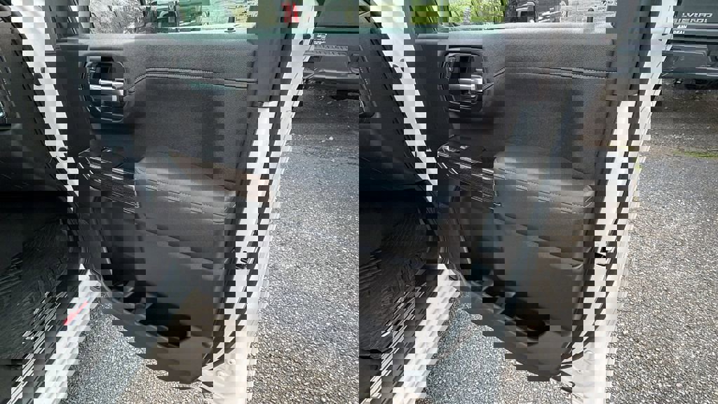 Used 2020 Chevrolet Silverado 1500 LT w/ All-Star Edition image 15