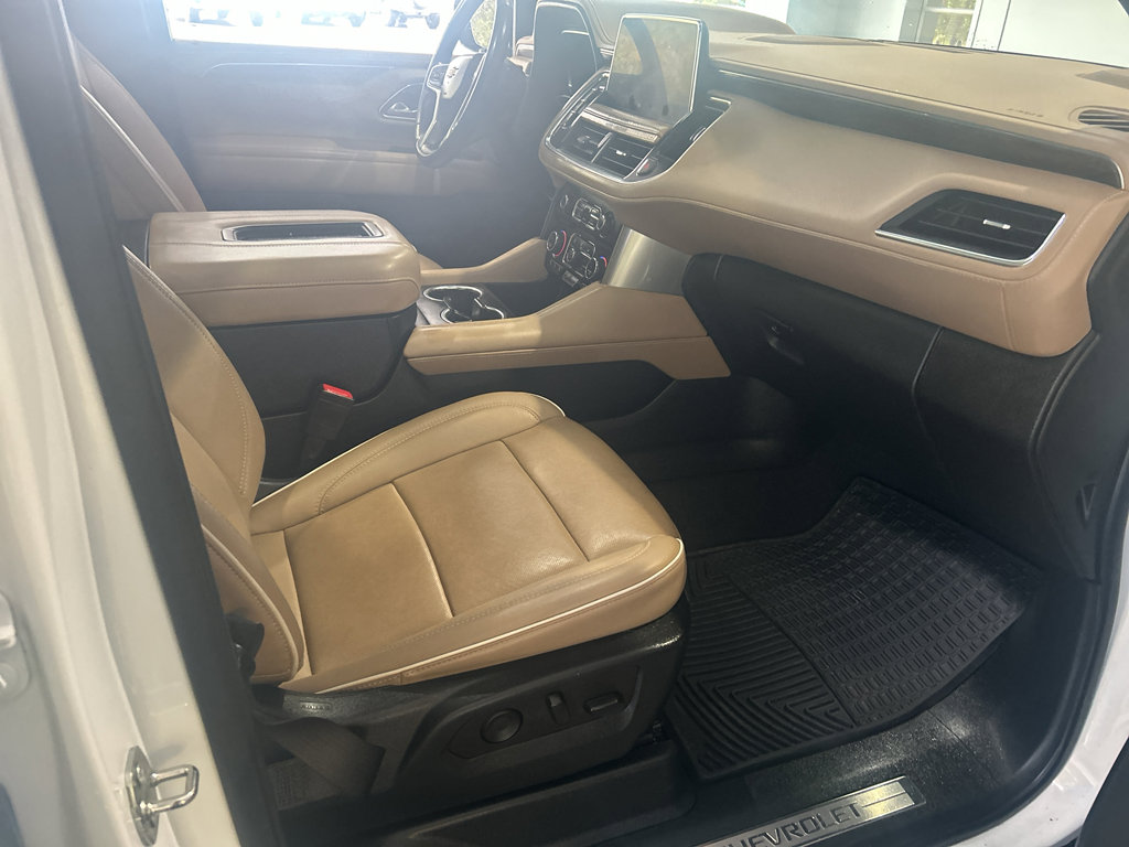 Used 2022 Chevrolet Suburban Premier image 18