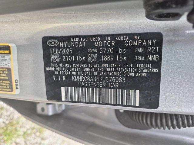 Used 2025 Hyundai Venue SEL FWD image 35
