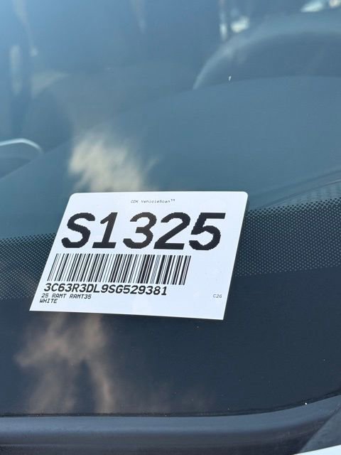 Used 2025 RAM 3500 Big Horn image 31