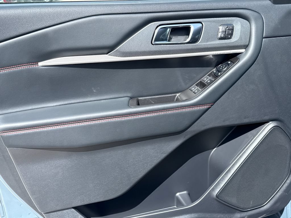 New 2026 Ford Explorer ST-Line w/ Premium Package RWD image 18