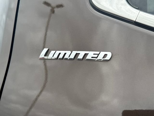 Used 2024 Toyota Tundra Limited image 10