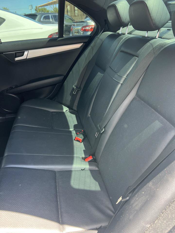 Used 2013 Mercedes-Benz C 250 Sedan image 6