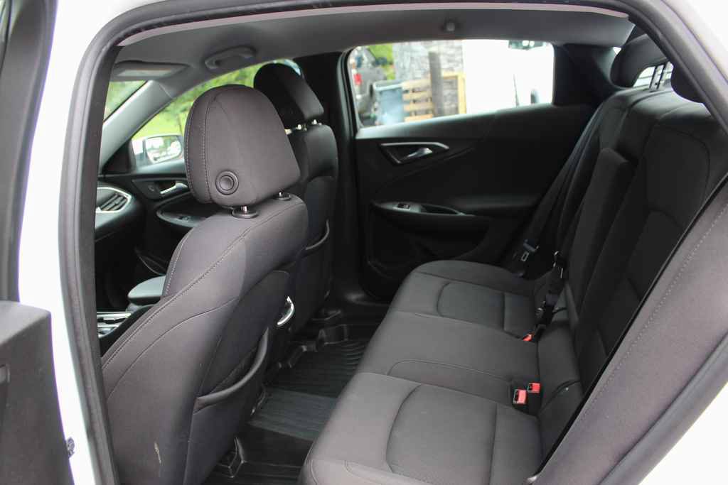Used 2019 Chevrolet Malibu LT FWD image 24