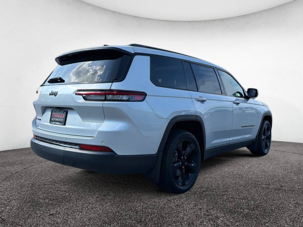 Used 2021 Jeep Grand Cherokee L Laredo AWD/4WD image 7