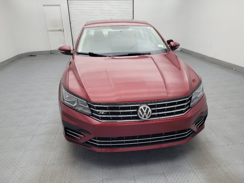 Used 2018 Volkswagen Passat 2.0T R-Line FWD image 14
