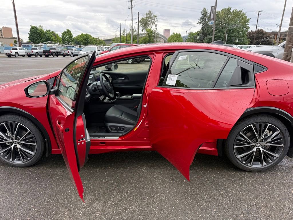 New 2026 Toyota Prius XLE FWD image 17