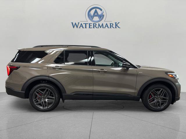 New 2026 Ford Explorer ST-Line w/ ST-Line Street Pack AWD/4WD image 6