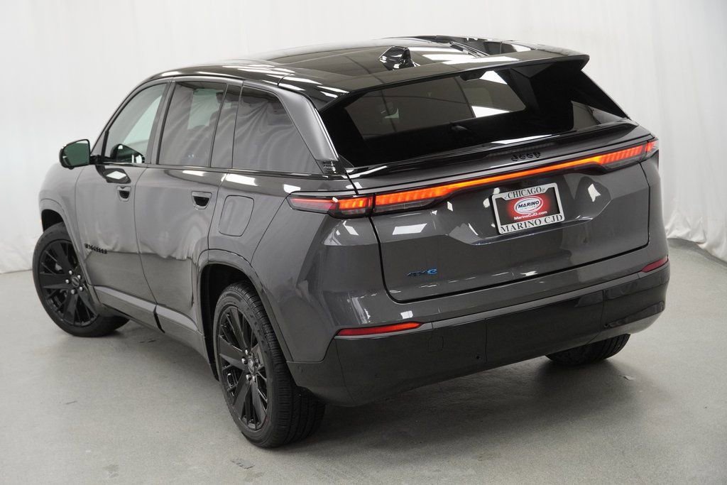 Used 2024 Jeep Wagoneer Launch Edition image 12