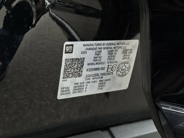 Used 2025 GMC Yukon Denali Ultimate w/ LPO, Floor Liner Package image 35