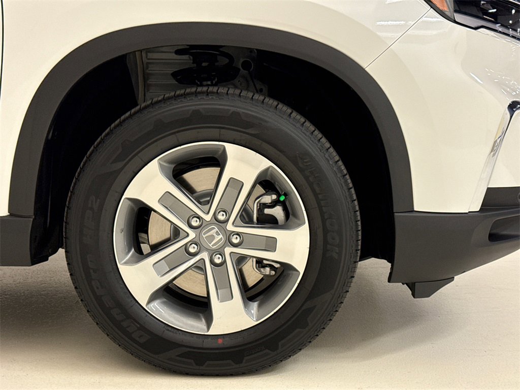 New 2025 Honda Pilot EX-L image 6