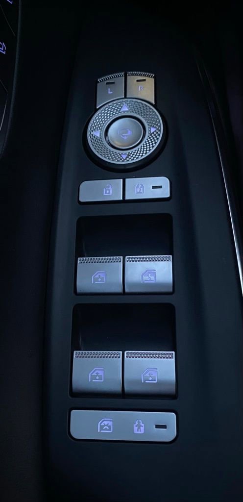 Used 2024 Genesis GV70 2.5T Sport Prestige w/ Sport Prestige Package image 29