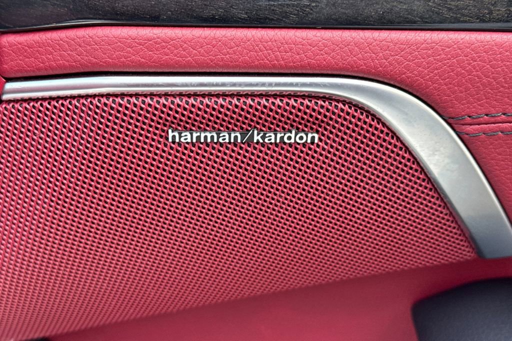 Used 2020 Mercedes-Benz SL 550 image 20