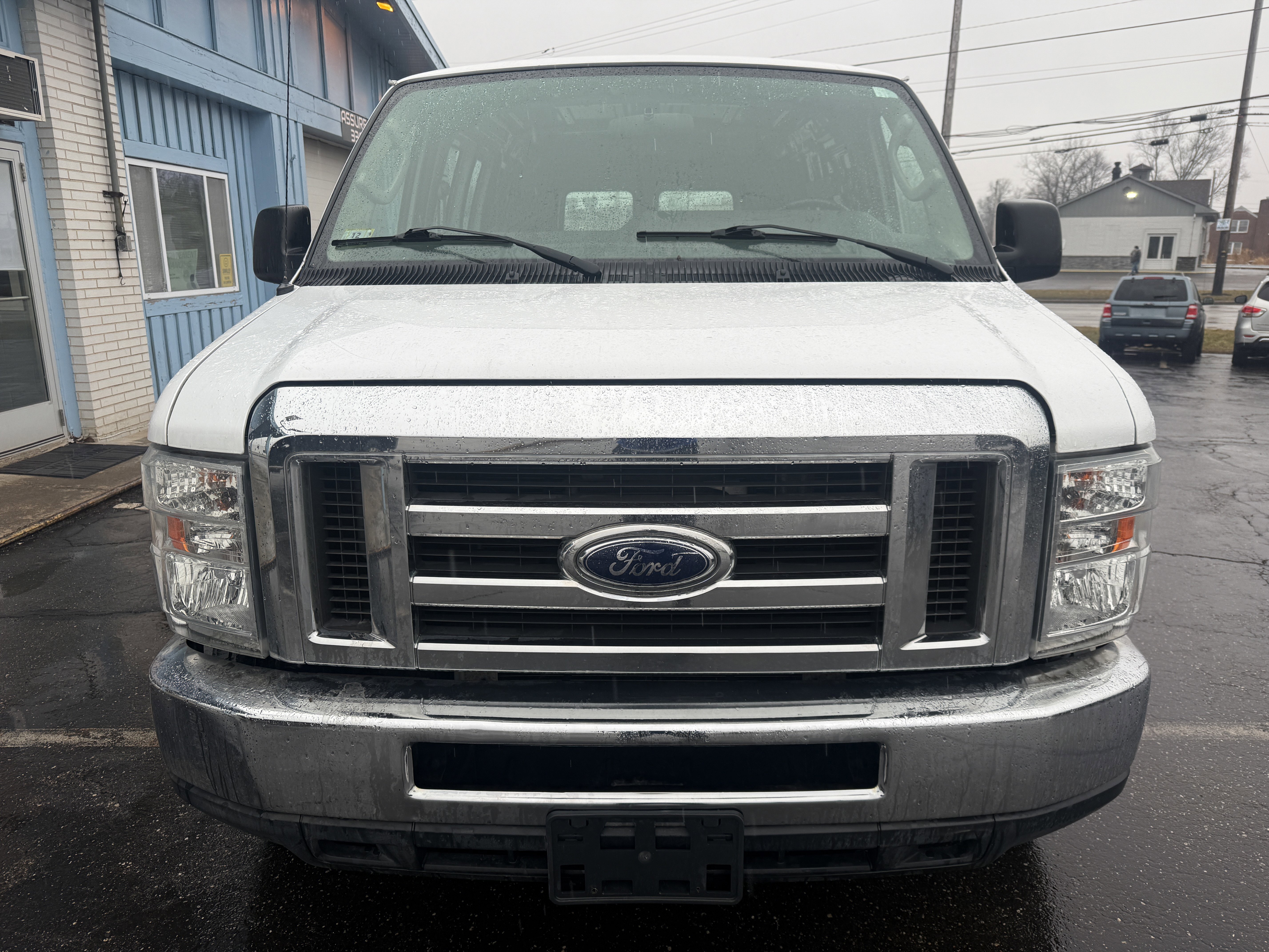 Used 2014 Ford E-250 and Econoline 250 w/ Power Group image 8