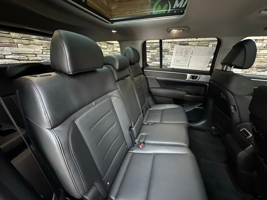 Used 2024 Hyundai Santa Fe Limited image 30