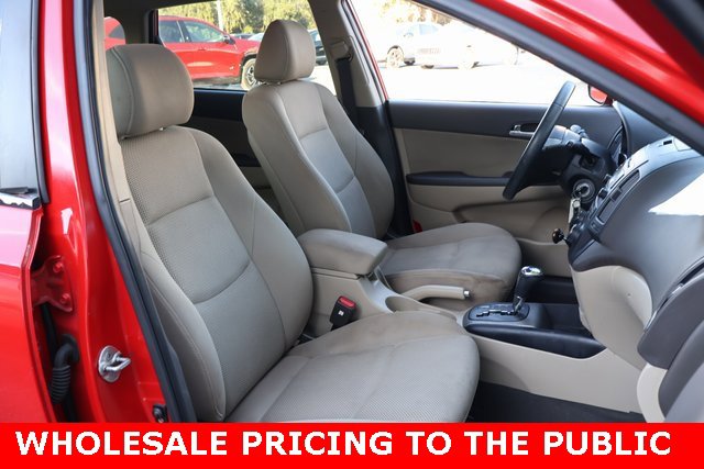 Used 2010 Hyundai Elantra SE image 19