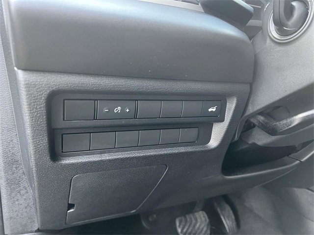 Used 2022 Mitsubishi Outlander SE image 13