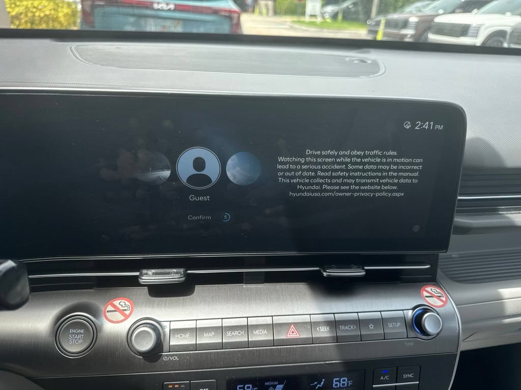 Used 2025 Hyundai Kona SEL FWD image 33