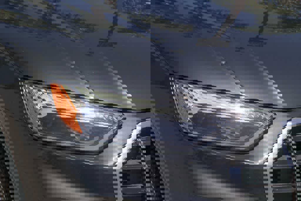 Used 2021 Audi Q5 Premium w/ Convenience Package image 4