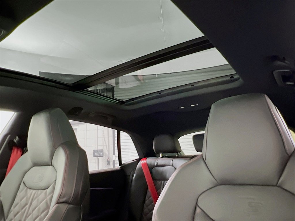 New 2026 Audi Q8 Prestige image 13