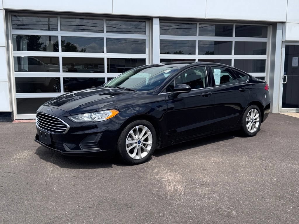 Used 2020 Ford Fusion SE FWD video 2