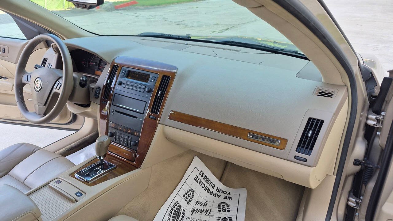 Used 2005 Cadillac STS w/ Preferred Equipment Group RWD image 47
