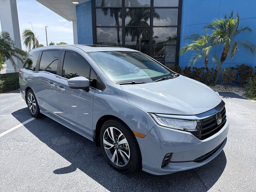 Certified 2024 Honda Odyssey Touring image 18
