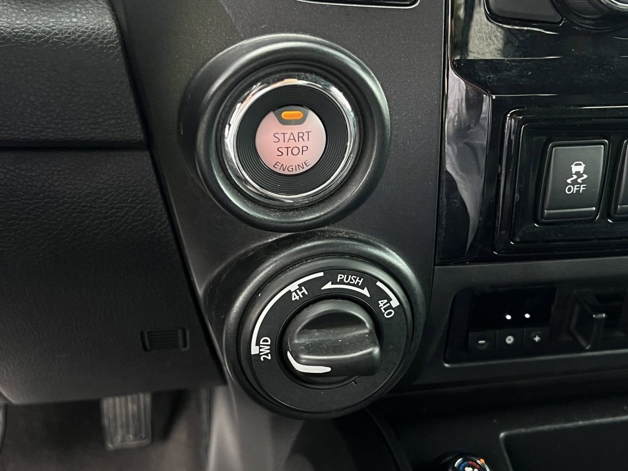 Certified 2021 Nissan Titan PRO-4X w/ Pro-4x Convenience Package AWD/4WD image 19