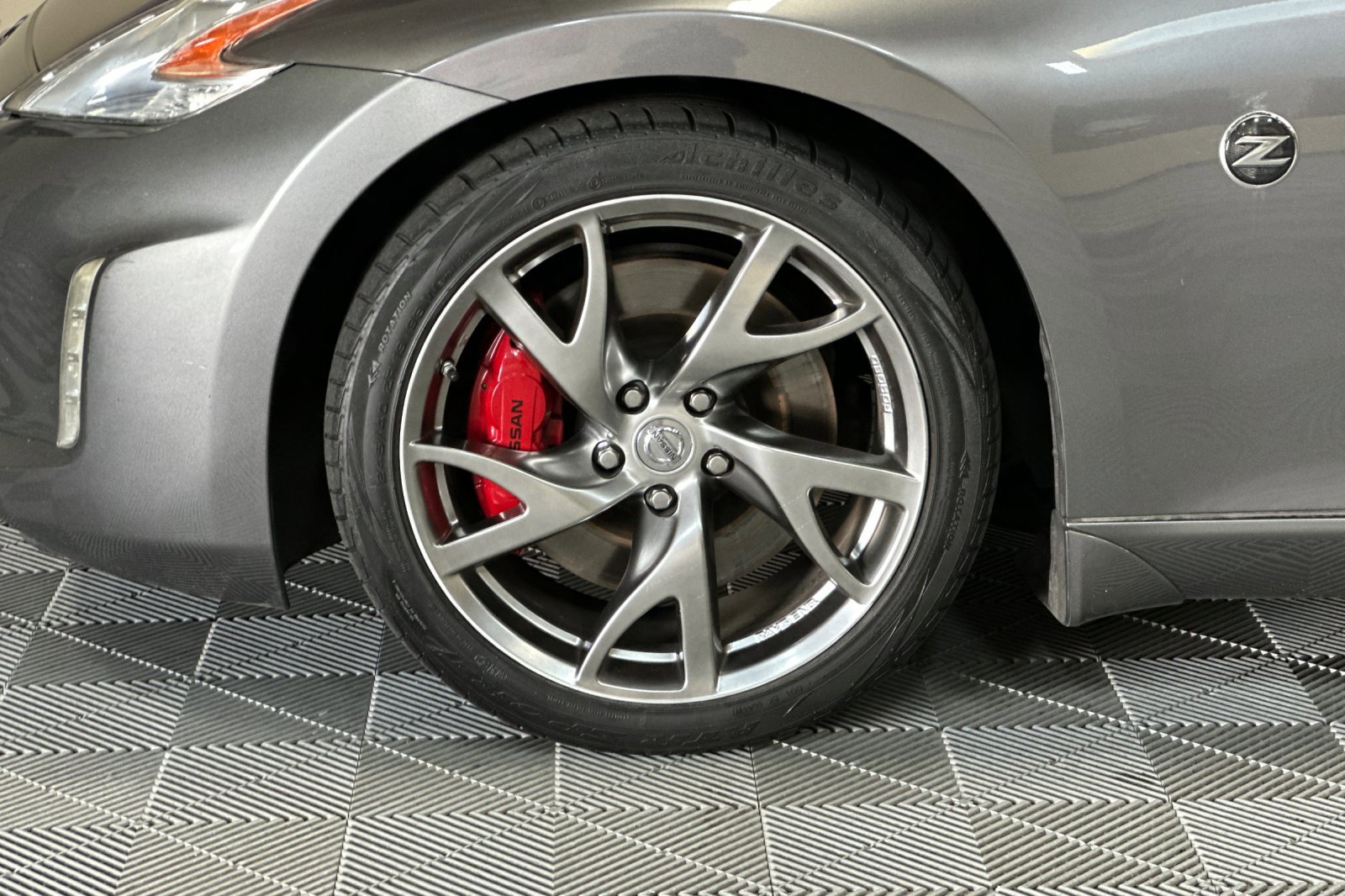 Used 2014 Nissan 370Z Touring w/ Sport Package image 41