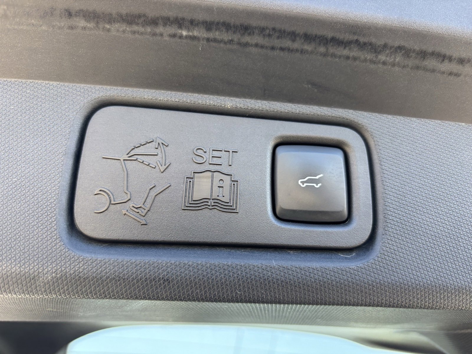 Used 2022 Ford Mustang Mach-E Premium image 25