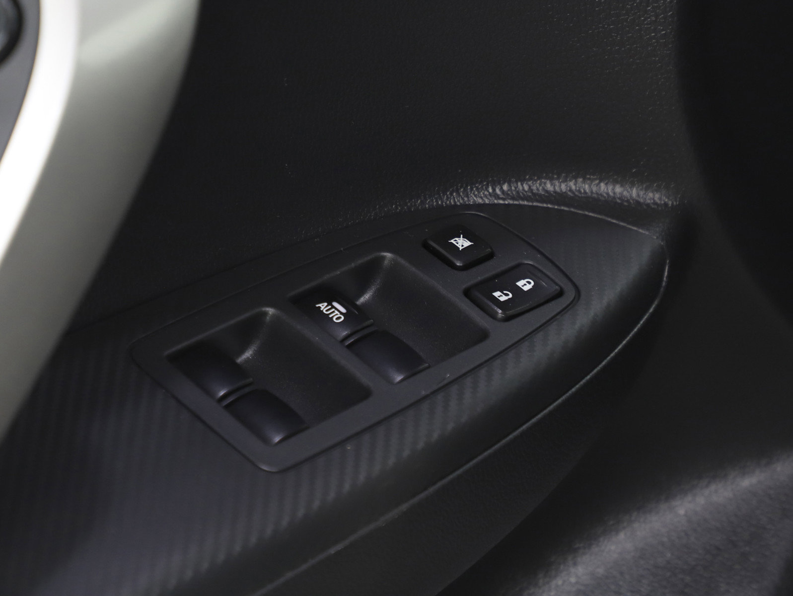 Used 2025 Mitsubishi Eclipse Cross SE image 23