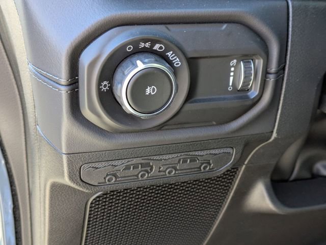 New 2026 Jeep Wrangler Unlimited Rubicon w/ Technology Group image 15