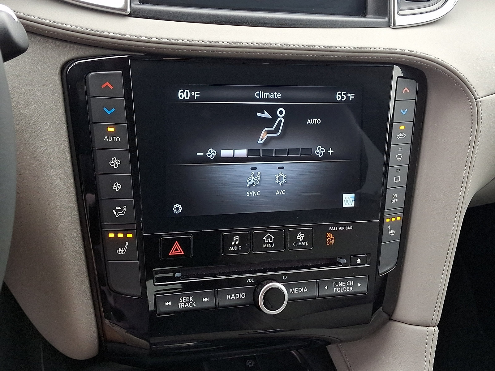 Certified 2023 INFINITI QX50 Luxe AWD/4WD image 16