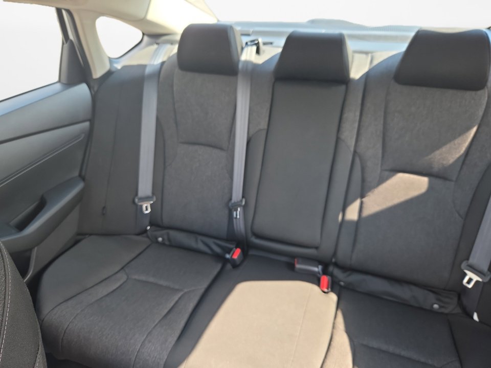 Used 2023 Honda Accord EX image 12