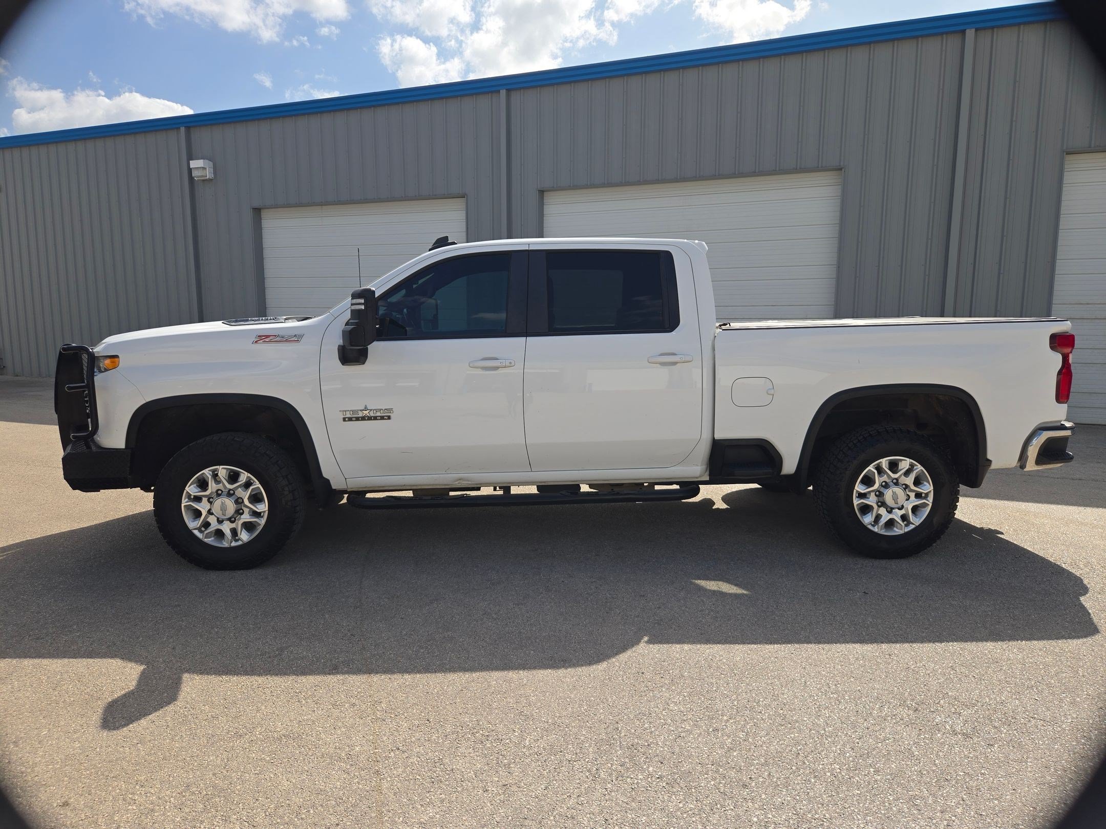 Used 2020 Chevrolet Silverado 2500 LT w/ Texas Edition AWD/4WD image 6