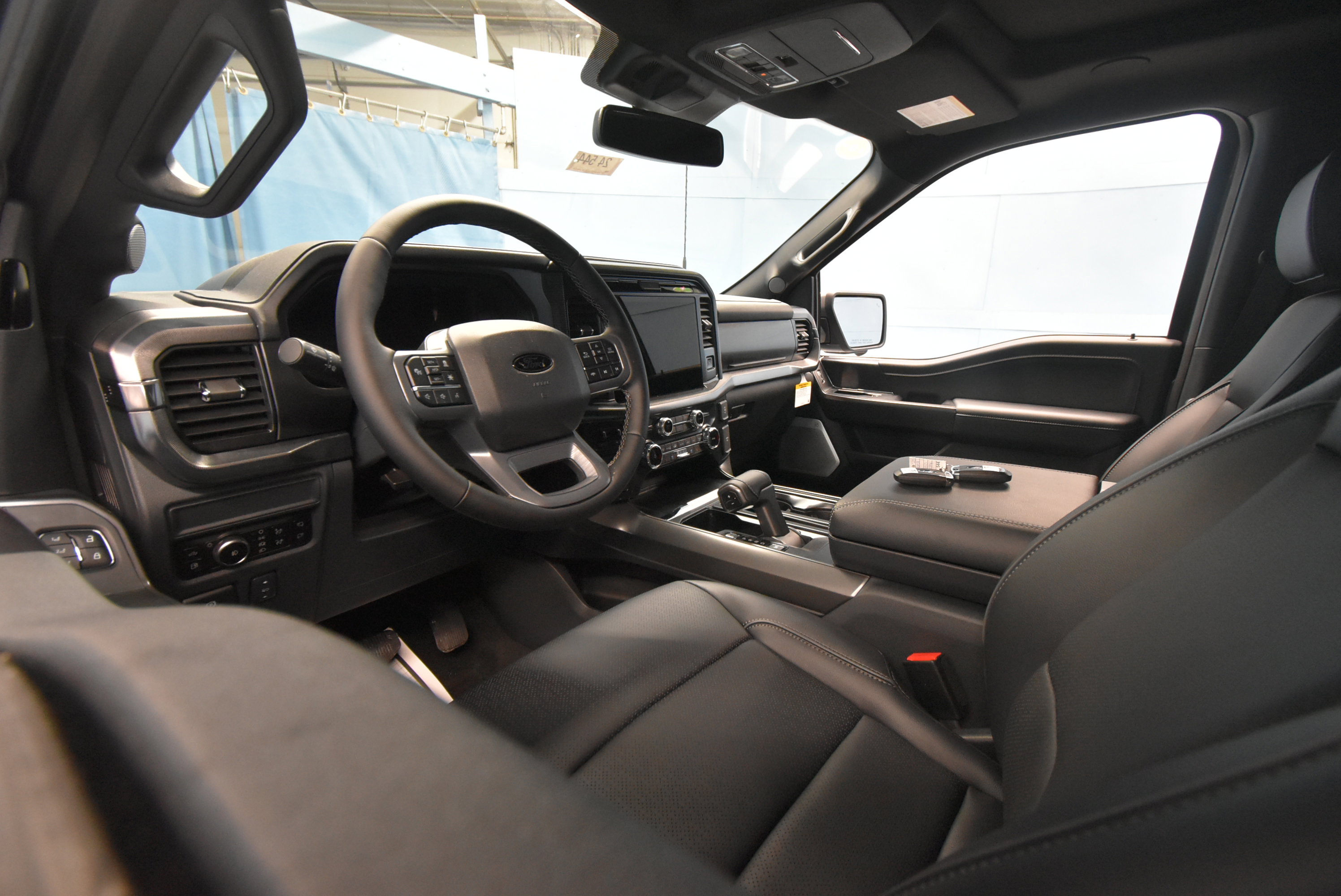 New 2025 Ford F150 Lariat w/ Equipment Group 502A High image 16