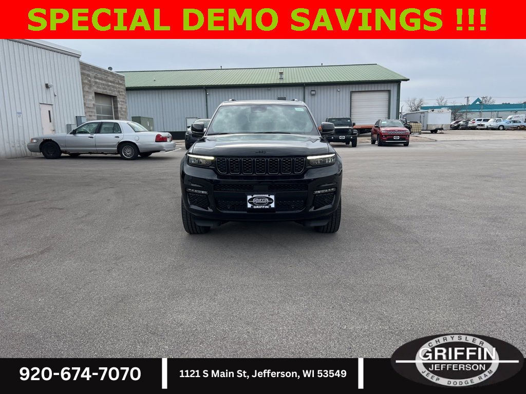 New 2025 Jeep Grand Cherokee L Summit w/ Obsidian Package image 4