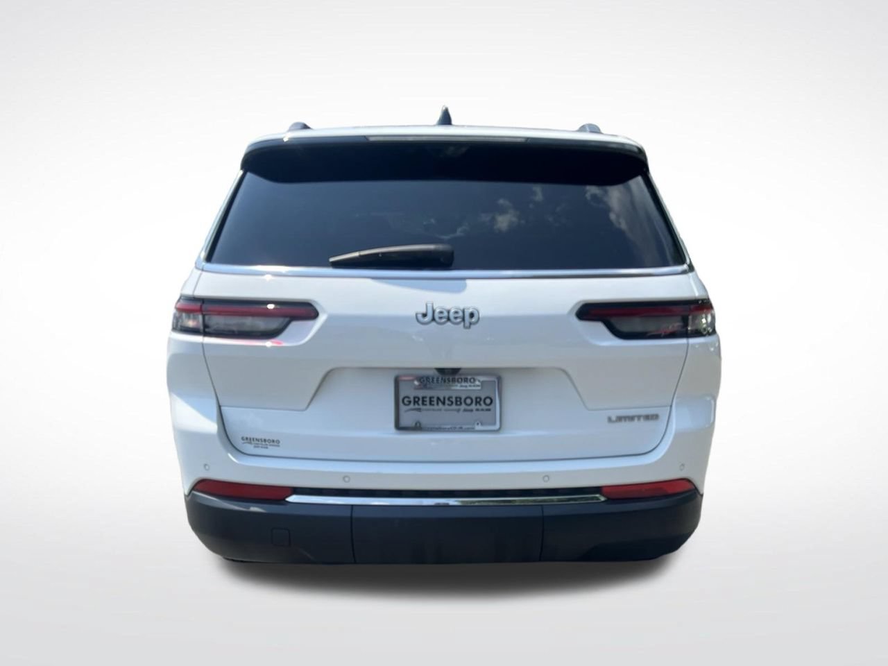 Used 2025 Jeep Grand Cherokee L Limited w/ Luxury Tech Group II RWD image 4