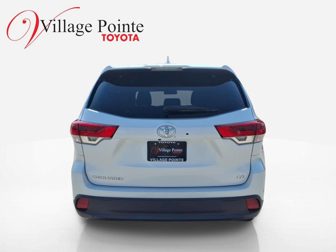 Used 2019 Toyota Highlander Plus FWD image 6