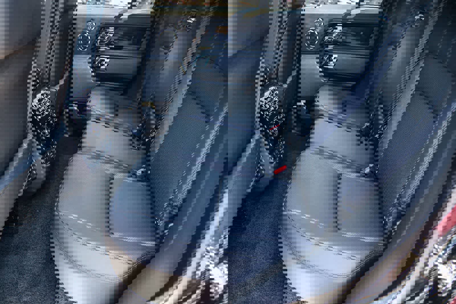 Used 2021 Land Rover Range Rover Westminster Edition image 18