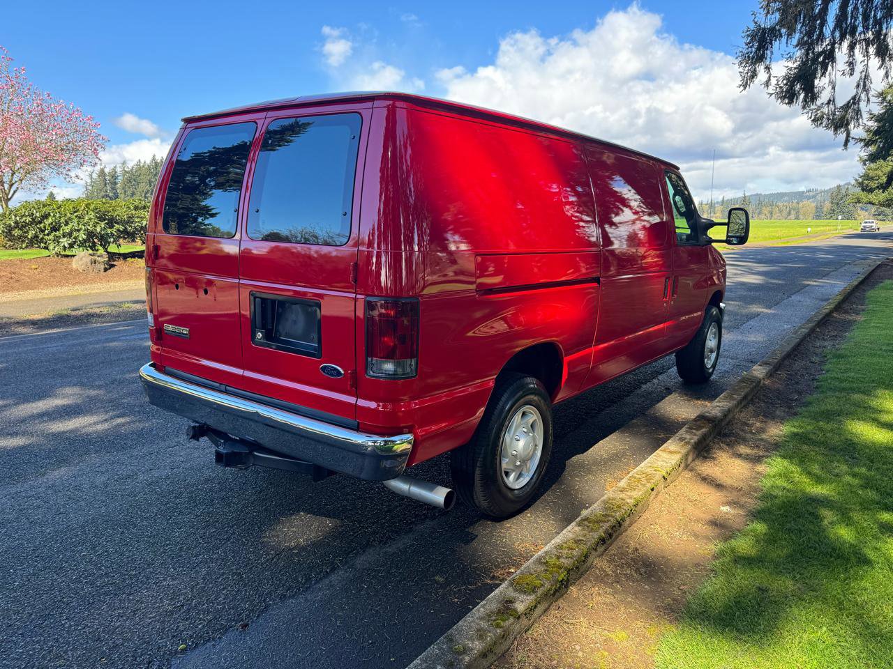 Used 2008 Ford E-350 and Econoline 350 Super Duty image 5