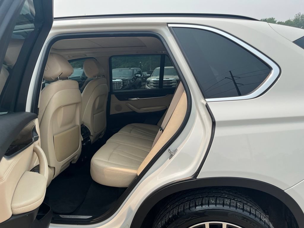 Used 2016 BMW X5 xDrive35i w/ Premium Package AWD/4WD image 30