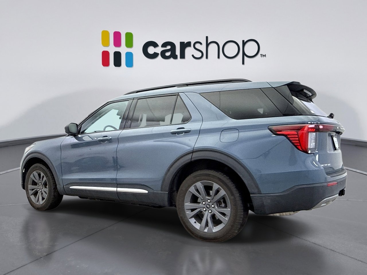 Used 2025 Ford Explorer Active w/ Active Comfort Package image 3