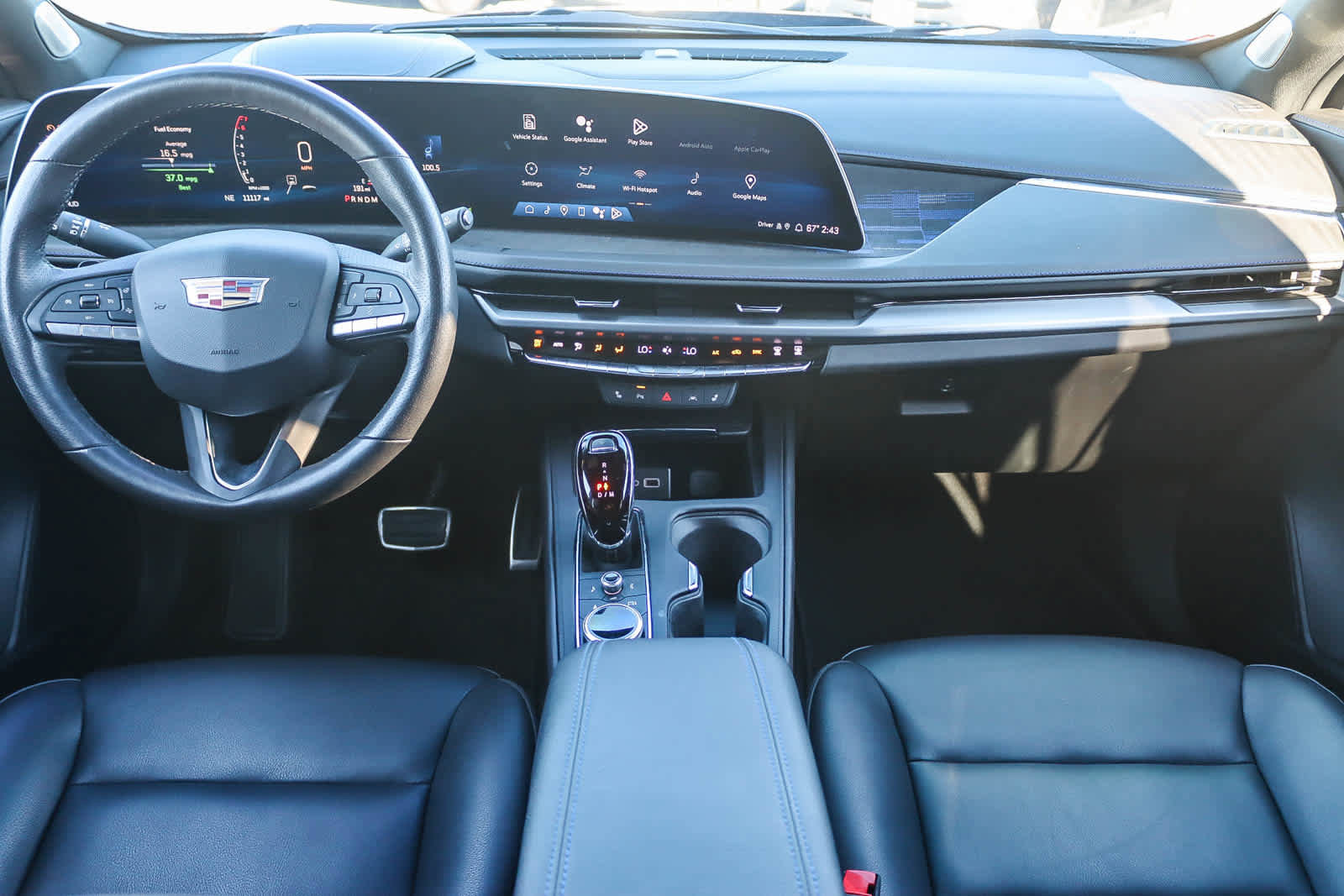 Used 2024 Cadillac XT4 Sport w/ Technology Package image 11