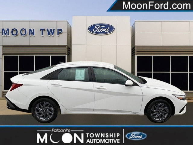 Used 2024 Hyundai Elantra Blue video 1