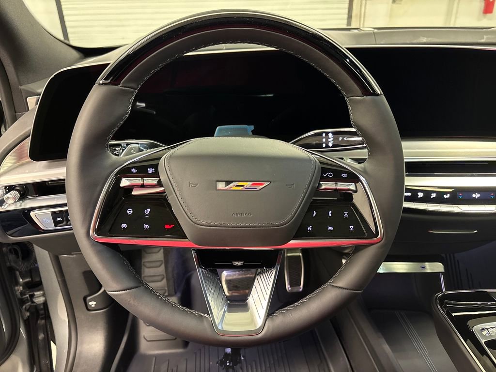 New 2026 Cadillac Lyriq V image 37