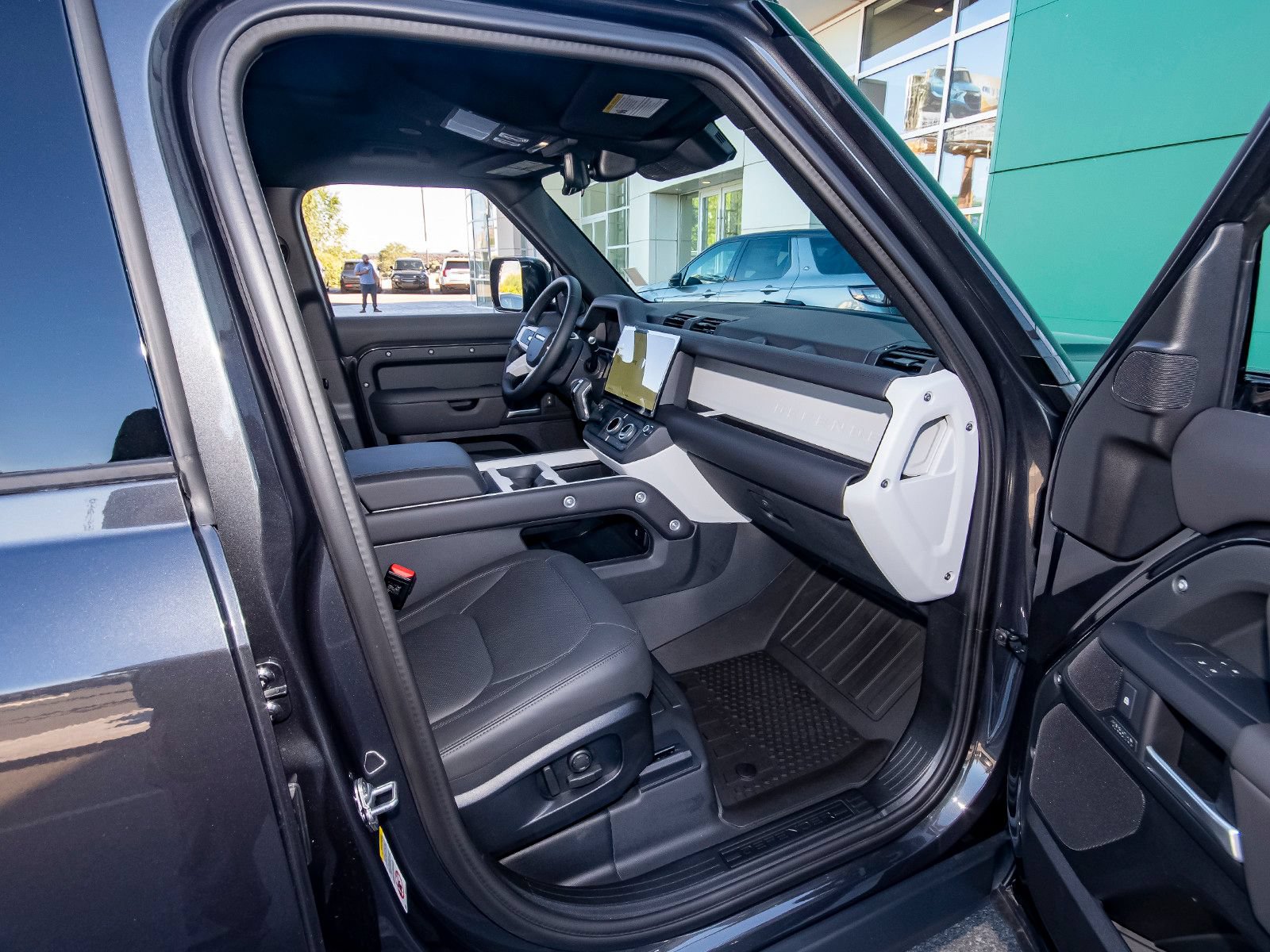 New 2026 Land Rover Defender 110 X-Dynamic SE AWD/4WD image 48