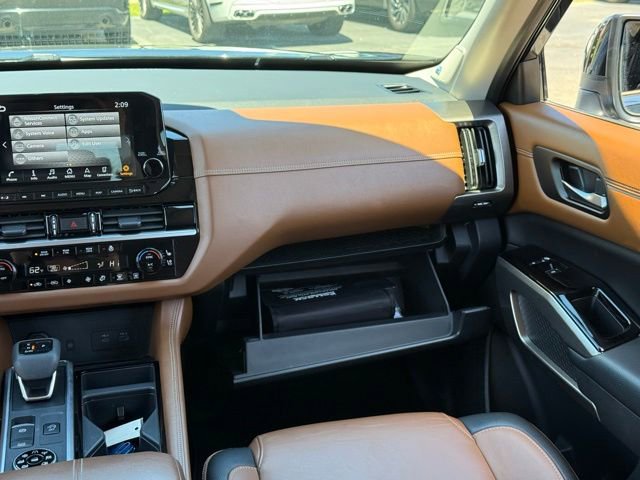 Used 2023 Nissan Pathfinder Platinum w/ Cargo Package AWD/4WD image 33