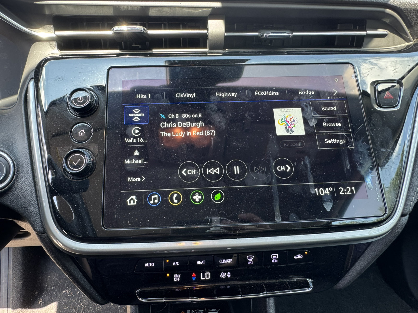 Used 2023 Chevrolet Bolt EUV LT FWD image 25