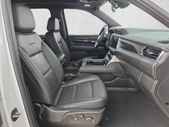 Used 2024 GMC Yukon XL Denali image 23